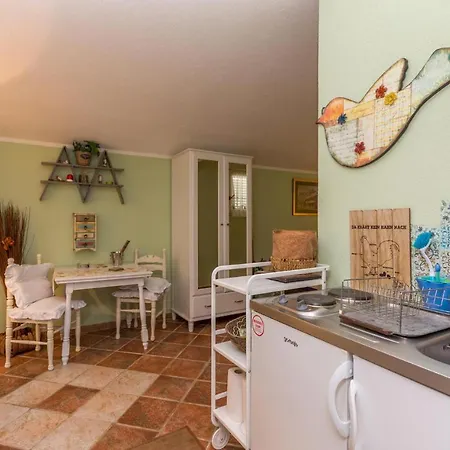 Apartment Nice In W/